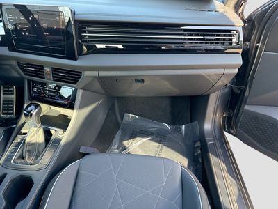2026 Volkswagen Jetta - Photo 17