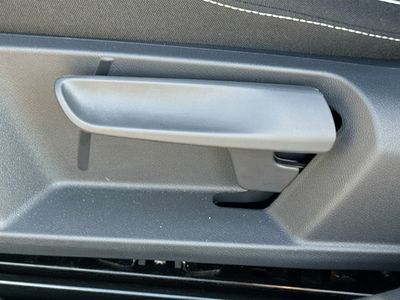 2026 Volkswagen Jetta - Photo 23