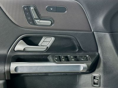 2023 Mercedes-Benz GLB - Photo 17