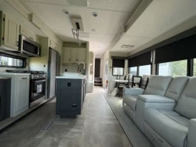 2025 Coachmen Brookstone - Photo 13