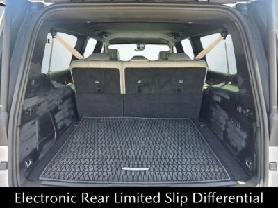 2025 Jeep Wagoneer L — photo 17 view