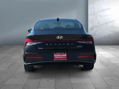 2026 Hyundai Elantra — detail view