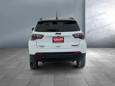 2025 Jeep Compass — detail view