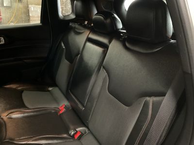 2025 Jeep Compass — photo 14 view