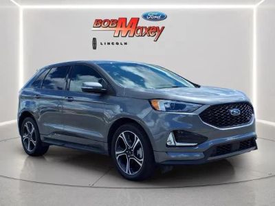 2023 Ford Edge — rear three-quarter view