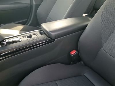 2025 Toyota Prius - Photo 19
