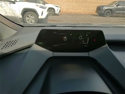 2025 Toyota Prius - Photo 16