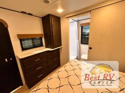 2026 CrossRoads RV Zinger - Photo 85