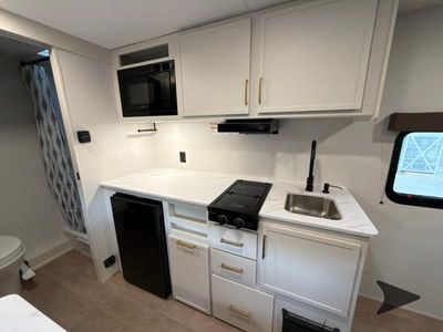 2026 Grand Design Transcend One - Photo 14