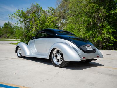 1939 Ford Custom Convertible - Photo 32