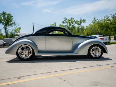 1939 Ford Custom Convertible - Photo 29