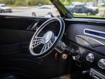 1939 Ford Custom Convertible - Photo 8