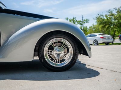 1939 Ford Custom Convertible - Photo 28