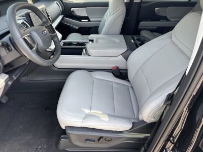 2026 Ford Expedition Max — photo 9 view