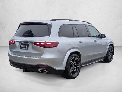 2026 Mercedes-Benz GLS 450 - Photo 2