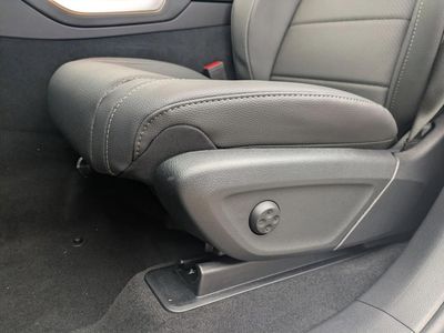 2026 Mercedes-Benz GLS 450 - Photo 4