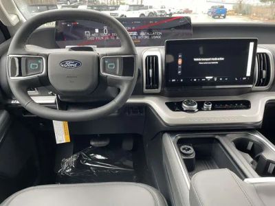 2026 Ford Expedition - Photo 9