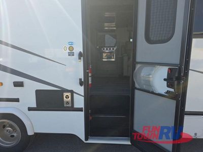 2026 Gulf Stream RV Yellowstone - Photo 10