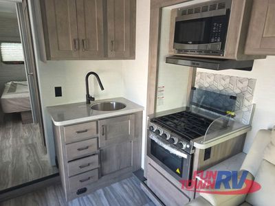 2026 Gulf Stream RV Yellowstone - Photo 15