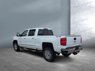 2019 Chevrolet Silverado 2500HD - Photo 4