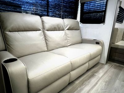 2025 Grand Design Transcend - Photo 9