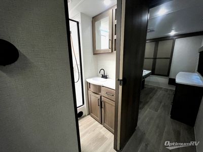 2025 Grand Design Transcend - Photo 25