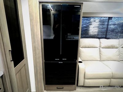 2025 Grand Design Transcend - Photo 22