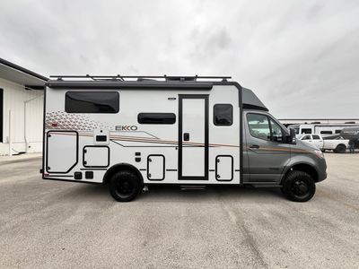 2026 Winnebago EKKO - Photo 26