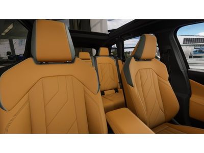 2026 BMW X3 — photo 11 view