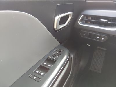 2025 Kia K4 - Photo 13
