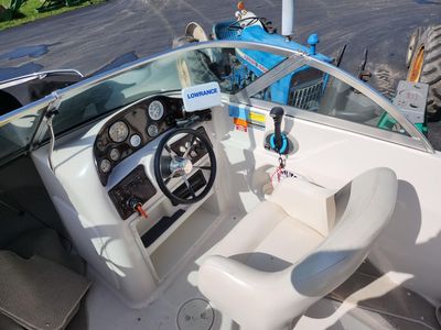 2002 Hurricane SunDeck 187 OB - Photo 14