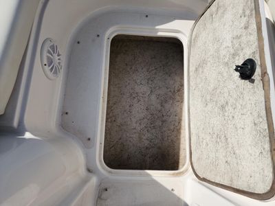 2002 Hurricane SunDeck 187 OB - Photo 13