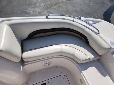 2002 Hurricane SunDeck 187 OB - Photo 11