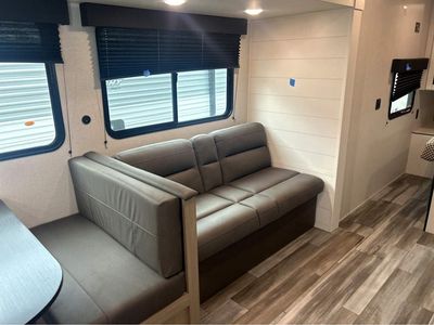 2026 Jayco Jay Flight SLX - Photo 9