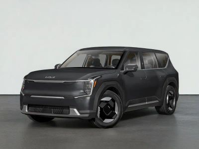2024 Kia EV9 LIGHT LONG RANGE in Aurora Black Pearl — front three-quarter view