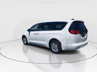 2023 Chrysler Voyager - Photo 5