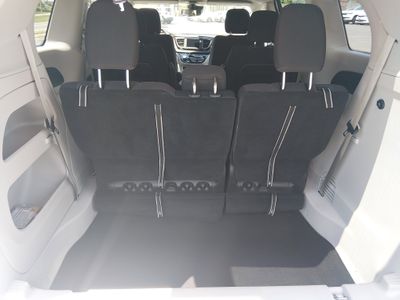 2023 Chrysler Voyager - Photo 11