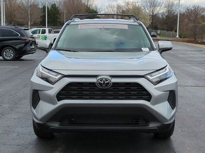 2025 Toyota RAV4 - Photo 4