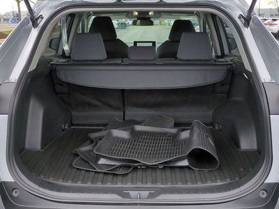 2025 Toyota RAV4 - Photo 15