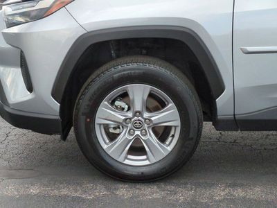2025 Toyota RAV4 - Photo 7