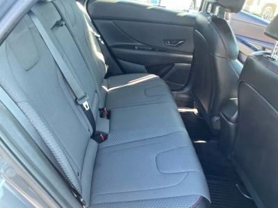 2023 Hyundai Elantra - Photo 18