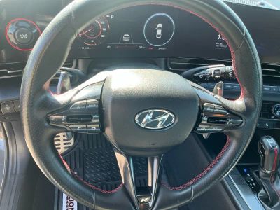 2023 Hyundai Elantra - Photo 13