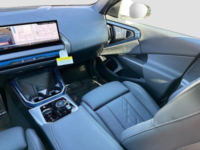 2025 BMW X3 — photo 19 view