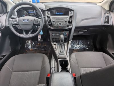 2018 Ford Focus — photo 22 view