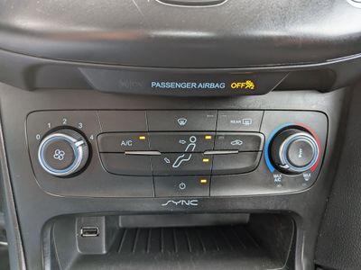 2018 Ford Focus — photo 19 view
