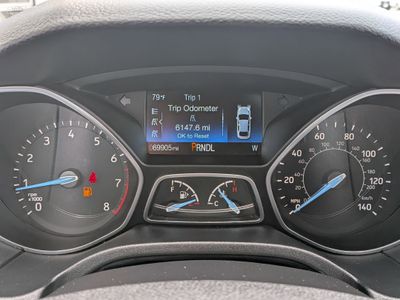 2018 Ford Focus — photo 13 view