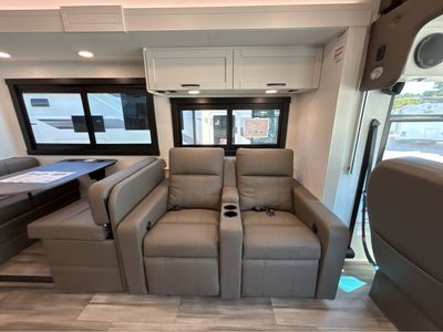 2026 Jayco Precept - Photo 11