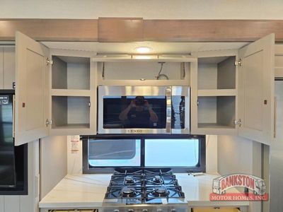 2026 Paradigm 310RL - Photo 11