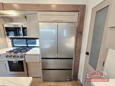 2026 Paradigm 310RL - Photo 12