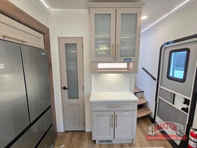 2026 Paradigm 310RL - Photo 16